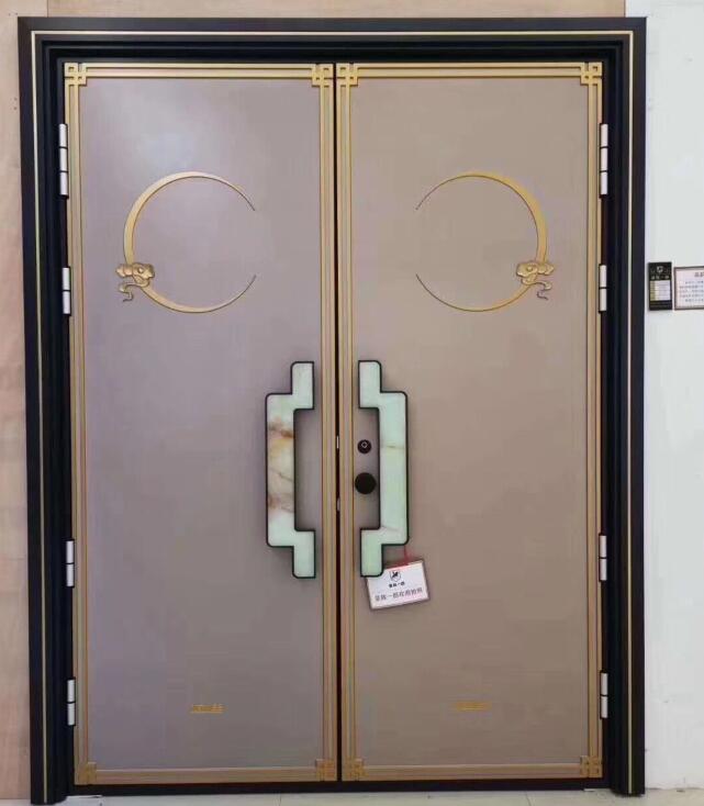 铸铝门的颜色和款式都可以进行个性化定制(图1)